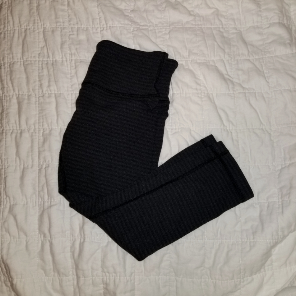 Lululemon 3/4 length striped leggings